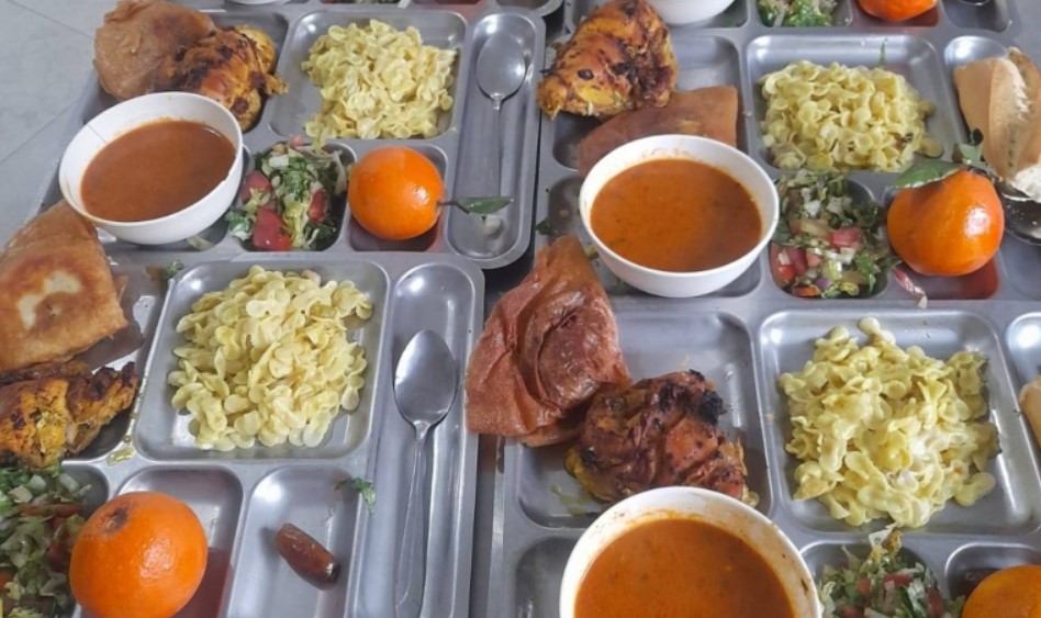 بن عروس : تأمين وجبات إفطار يوميًا لحوالي 300 شخص  