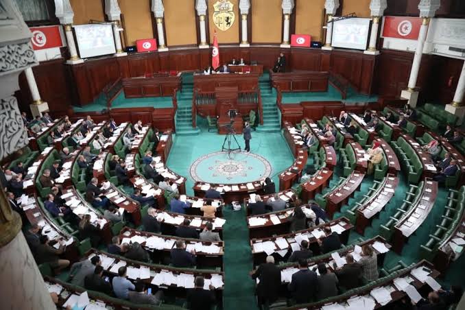 البرلمان: جلسة عامة غدا الثلاثاء للنظر في مقترح قانون يتعلق بتسوية الديون الفلاحية