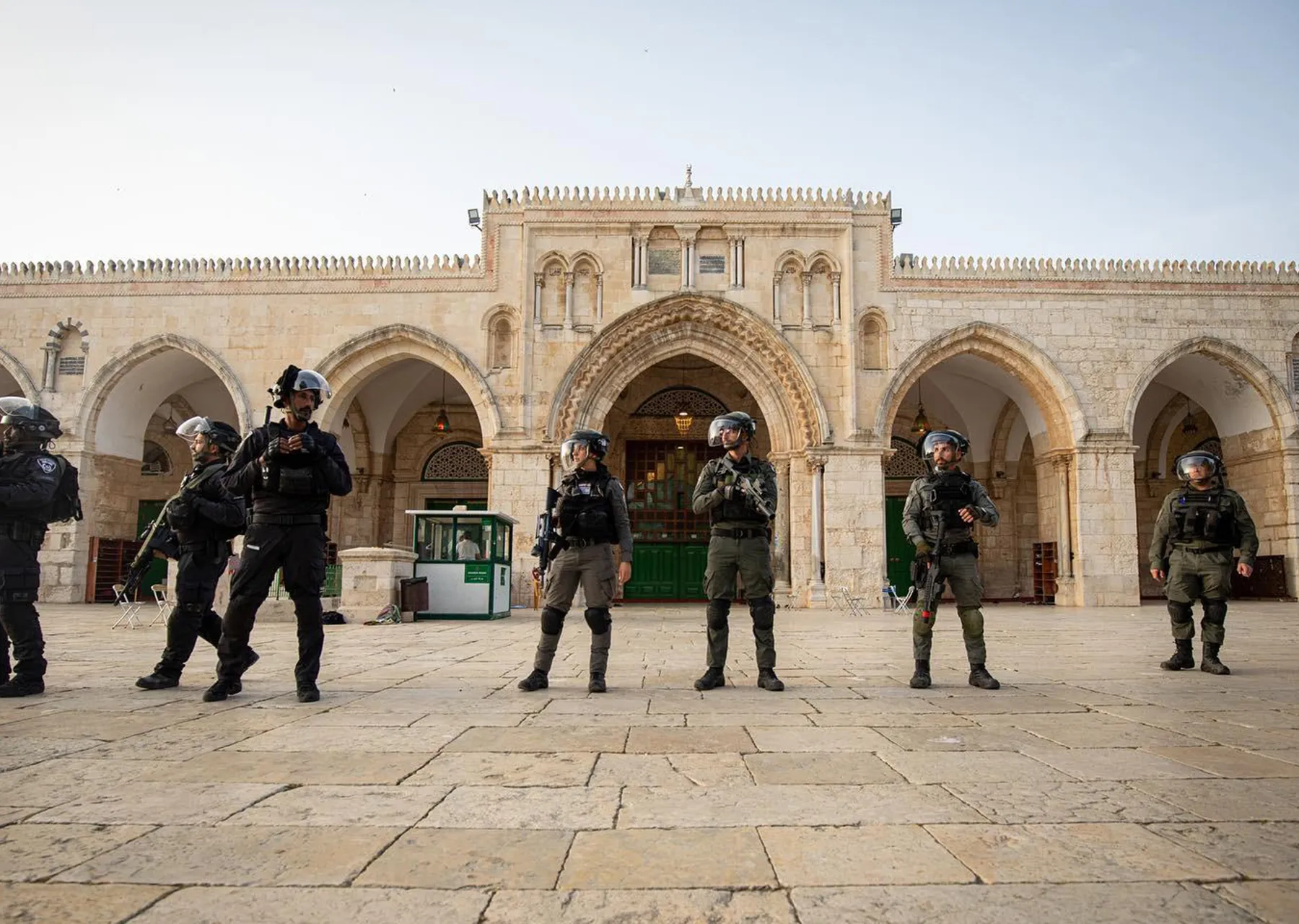 الاحتلال  الصهيوني يواصل إغلاق المسجد الأقصى لليوم الحادي عشر