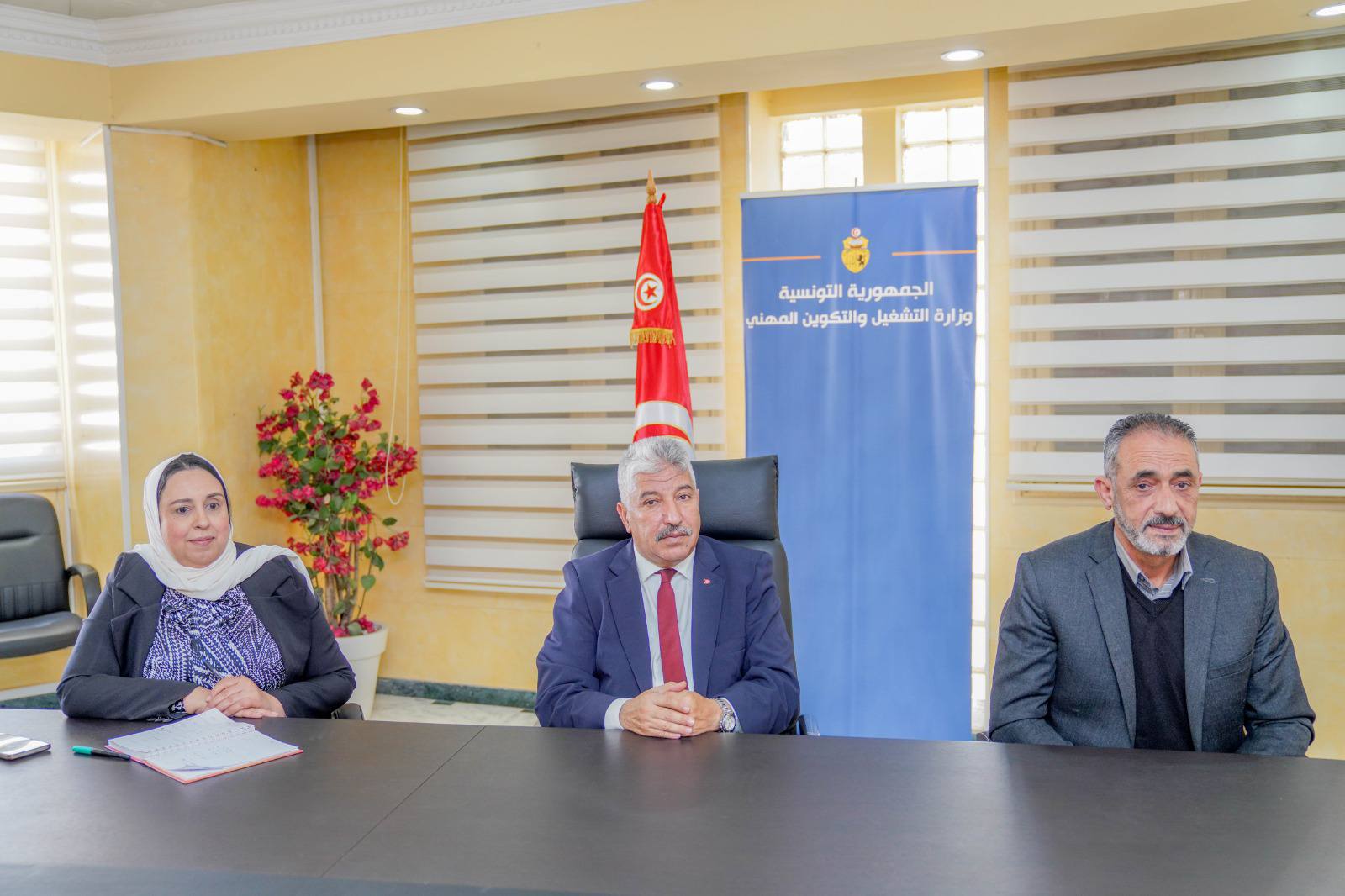 الإعلان عن تنظيم الدورة الأولى لمسابقة "المتكوّن المُبادر" لانتقاء أفضل أفكار المشاريع