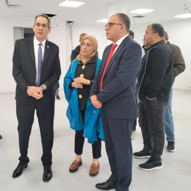 وزير التعليم العالي يدعو من مركز الحساب الخوارزمي الى اليقظة والارتقاء بجودة الخدمات ودعم البحث العلمي