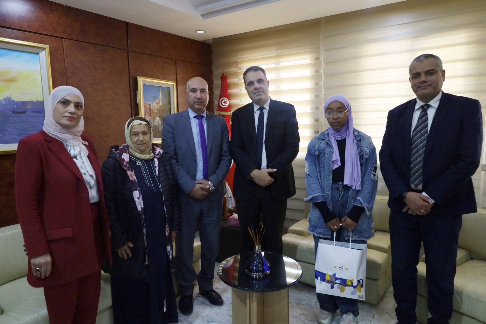 فداء تستقبل ابنة الشهيد عبد السلام السعفي 