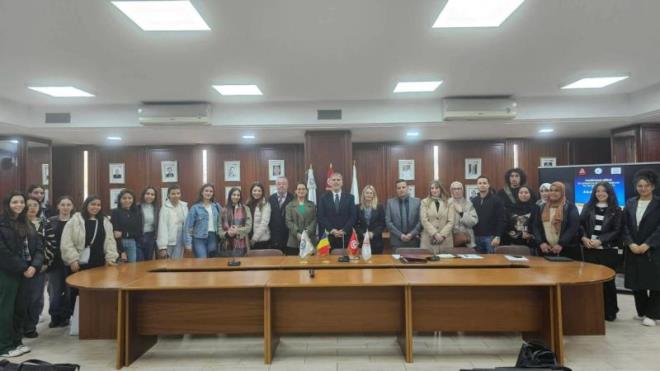 تظاهرة للتعريف بفرص التكوين المتاحة بالجامعات الرومانية لفائدة الطلبة التونسيين