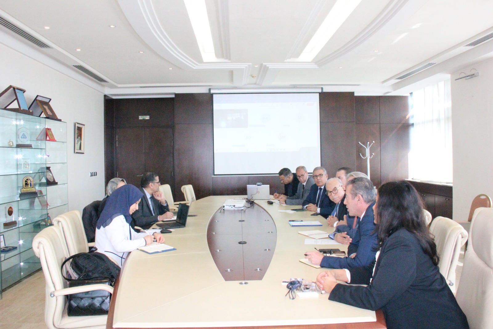 الاتحاد التونسي للصناعة والتجارة يؤكد أهمية تعزيز الشراكة مع البنك الإسلامي للتنمية