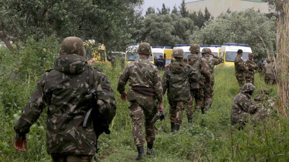 الجيش الجزائري يعلن مقتل 7 مسلحين واستشهاد 3 جنود في اشتباكات