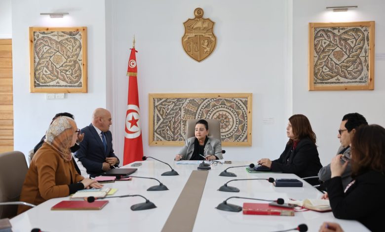 وزارة الشؤون الثقافية تنظر في وضعية المؤسسات العمومية الخاضعة لإشرافها