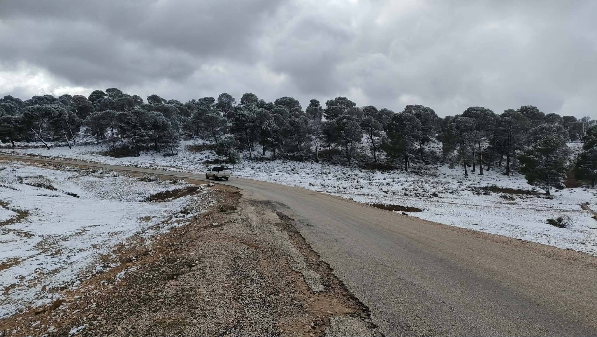 بداية من الغد: انخفاض ملحوظ في درجات الحرارة وإمكانية تساقط بعض الثلوج