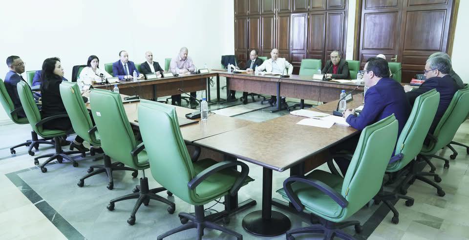 جلسة استماع بالبرلمان حول تطبيق القانون المتعلق بتنظيم عقود الشغل ومنع المناولة في مؤسسات تحت إشراف وزارة الفلاحة