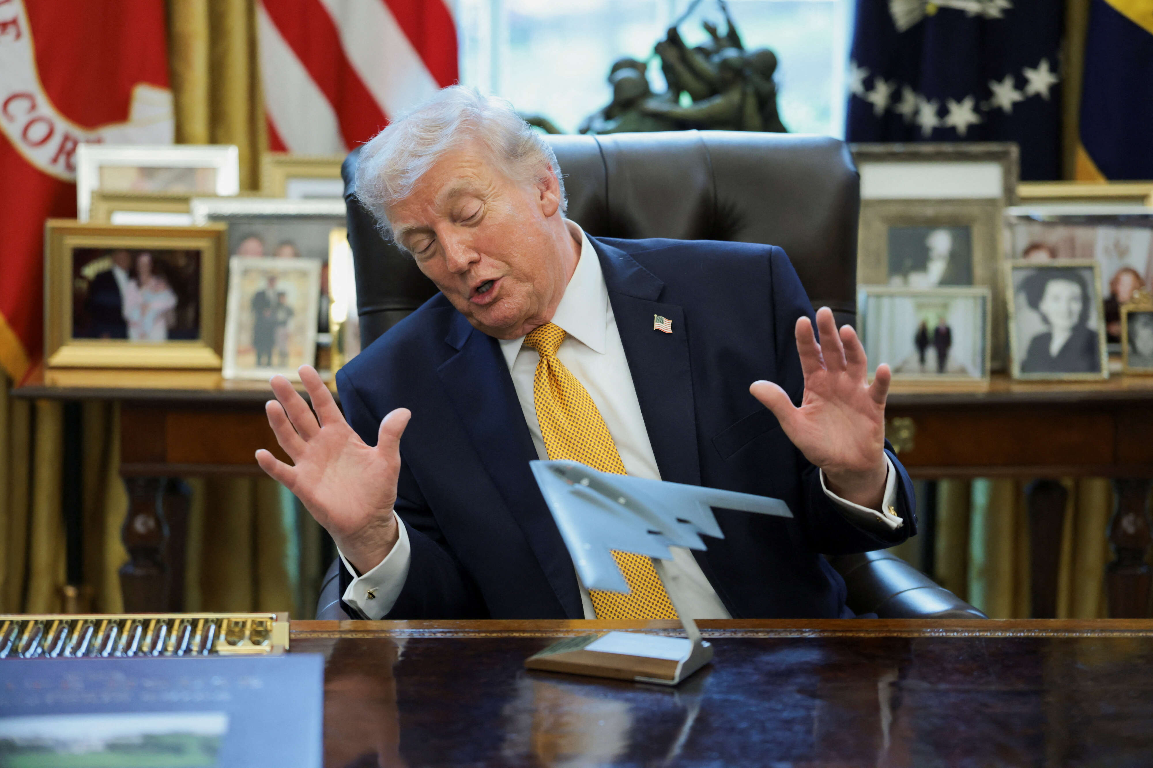 ترامب عن ستارمر: قلت له إننا لا نريد حاملات طائراته