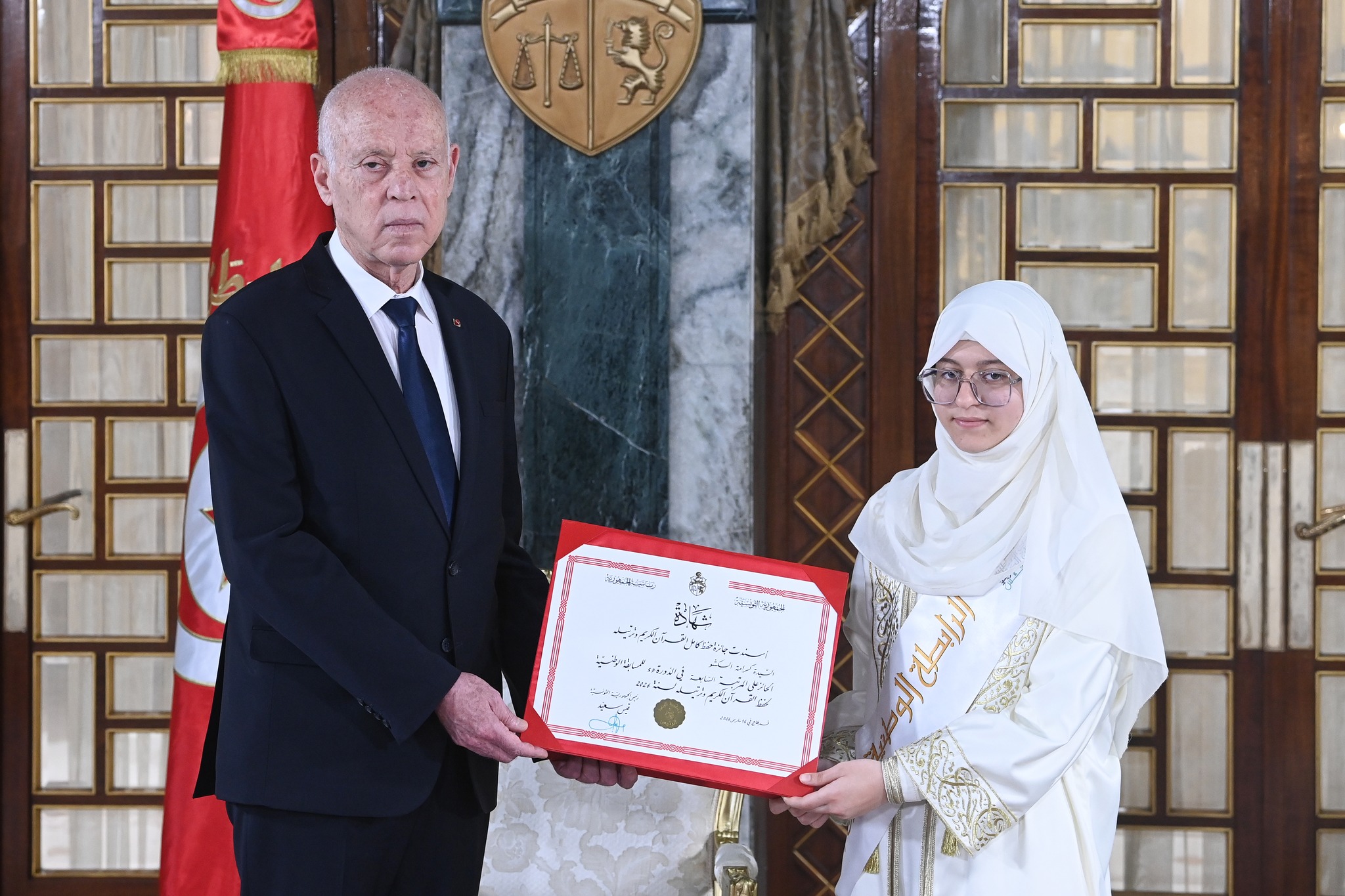 رئيس الجمهورية يشرف على موكب لتوزيع الجوائز على المتفوّقين في المسابقة الوطنيّة لحفظ القرآن