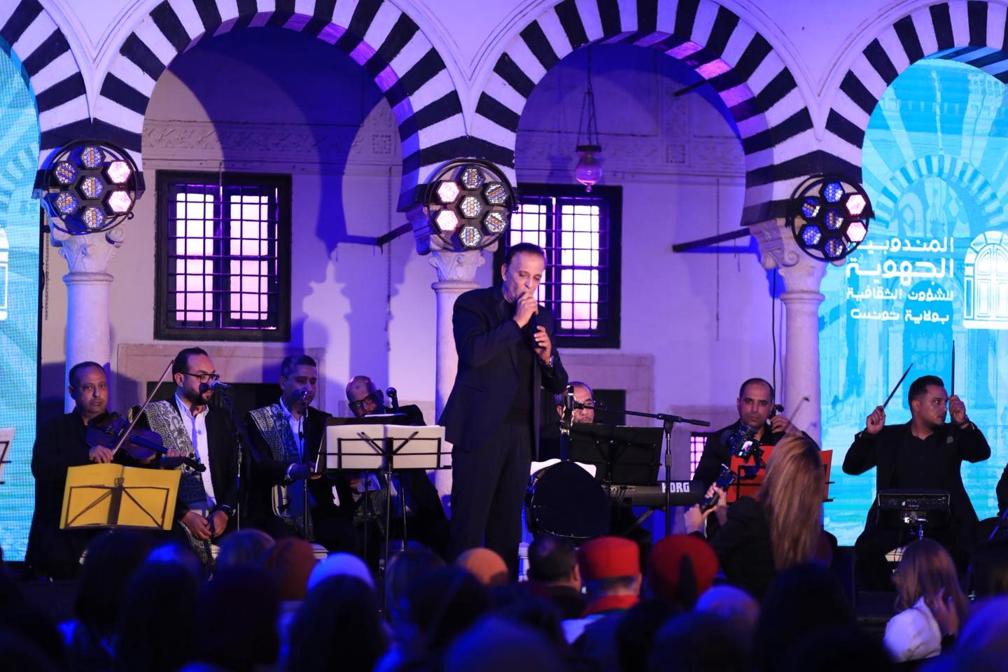 الفنان شكري بوزيان يختتم مهرجان ليالي السليمانية