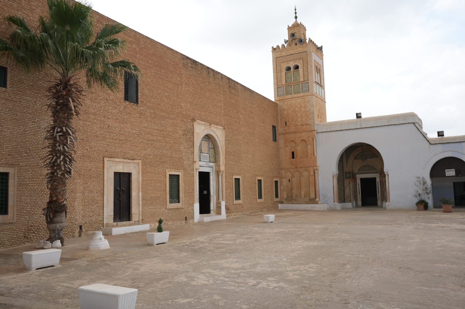 طقس الاربعاء: سحب عابرة على كامل البلاد