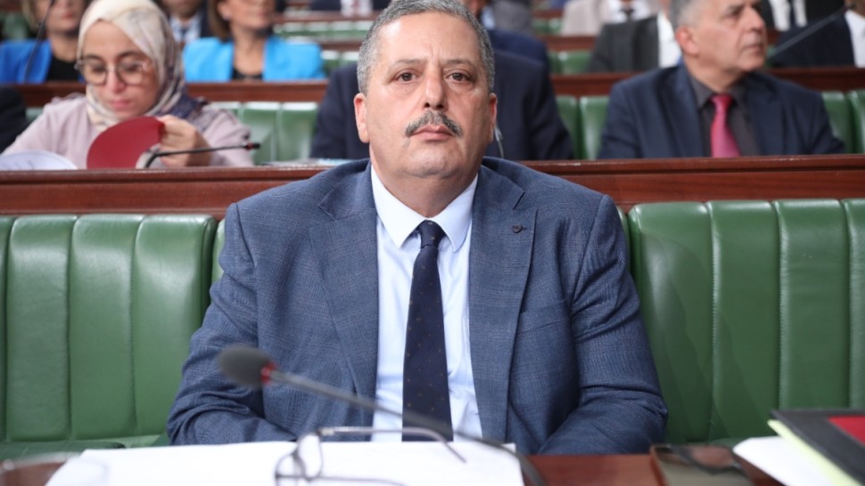 وزير التربية يؤكّد تواصل الاستشارات لتسوية وضعية نوّاب ما قبل 2006 و2008