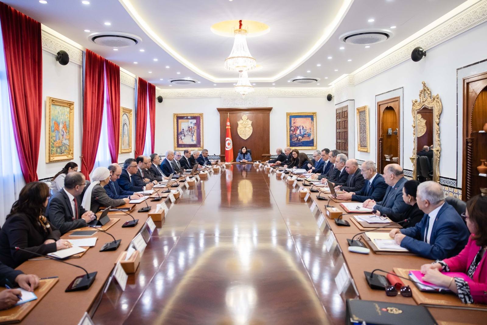 مجلس وزاري يوصي بوضع اطار استراتيجي موحد لمتابعة المشاريع التي تنجز في اطار التعاون الثنائي ومتعدد الاطراف والتعاون العربي والاسلامي