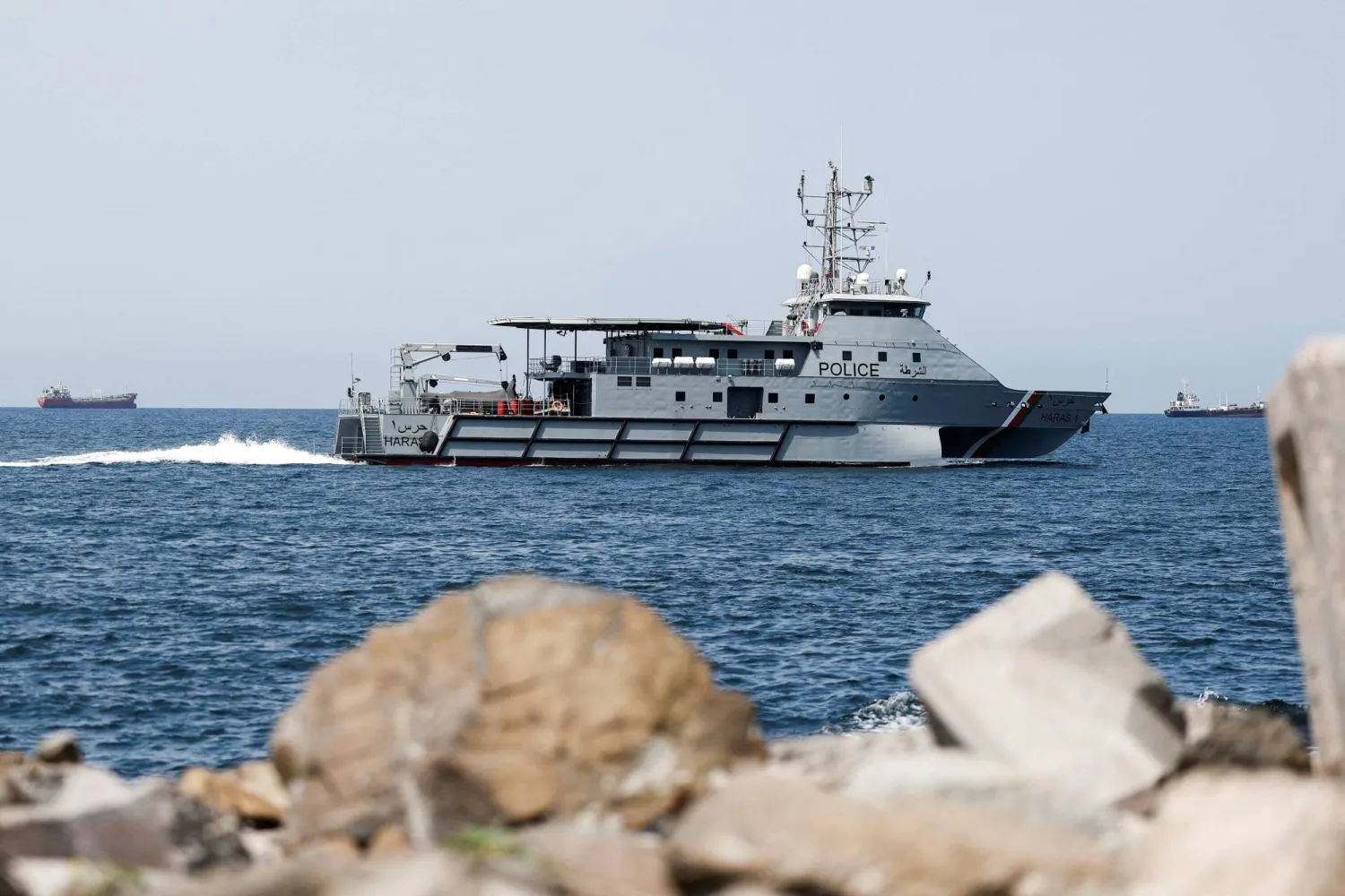 الحرب في الشرق الأوسط: المنظمة البحرية الدولية تدعو إلى خفض التصعيد لإجلاء البحارة العالقين