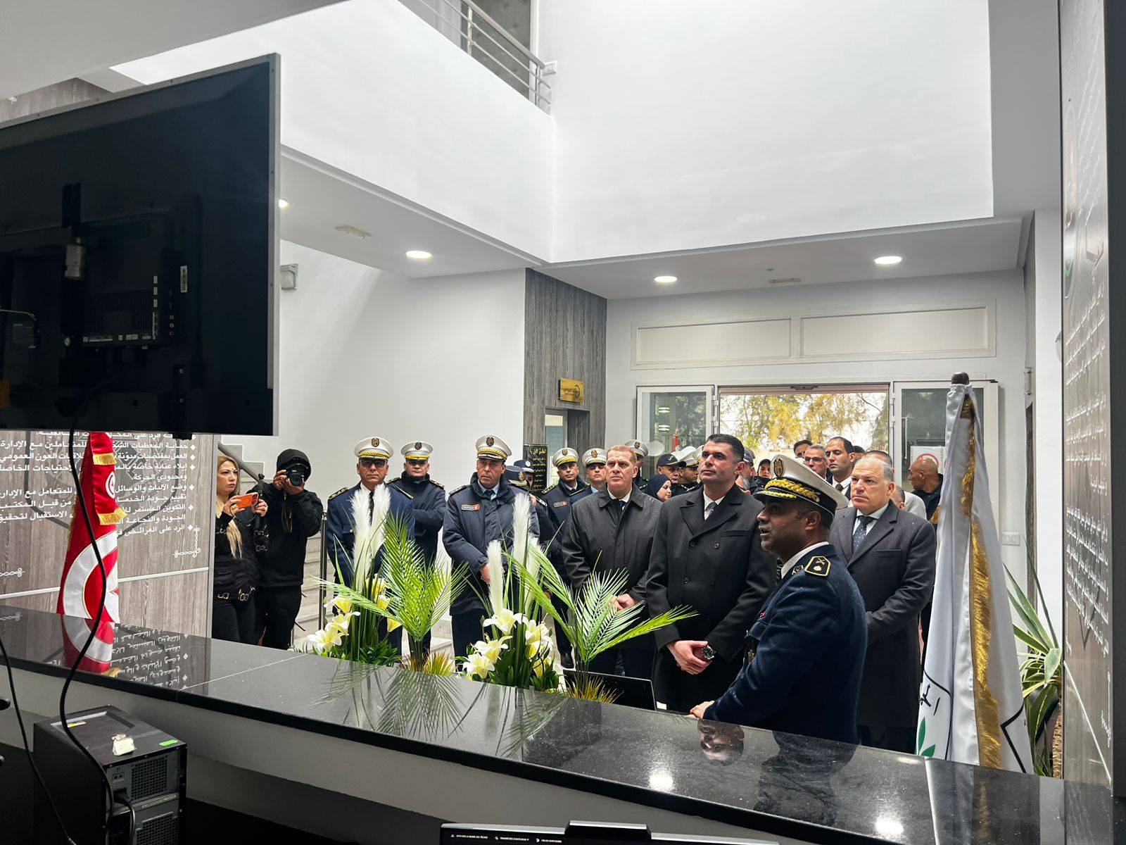 كاتب الدولة المكلف بالأمن الوطني يؤدي زيارة ميدانية إلى مقر الإدارة الجهوية للحماية المدنية بصفاقس