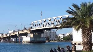 بنزرت: ضبط تدابير لضمان الانسيابية المرورية خلال أشغال صيانة للصفيحة المعدنية للجسر المتحرك