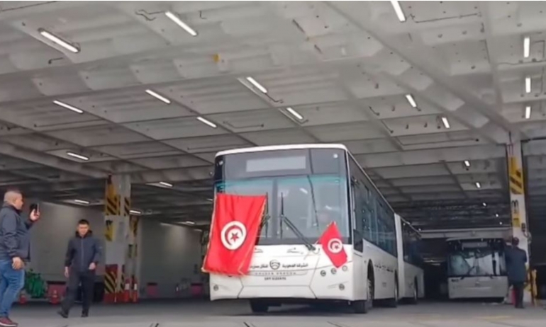 وصول 38 حافلة من الصين وصفقة جديدة في طور الإعداد 