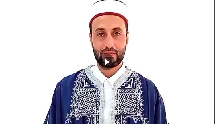 قبلي: عيد الفطر المبارك مناسبة دينية واجتماعية يمثل فرصة  لبث الفرحة في قلوب الكبار و الصغار ونشر قيم التسامح و الألفة وذلك بالتزاور وتوطيد صلة الرحم  ونبذ الخلافات.