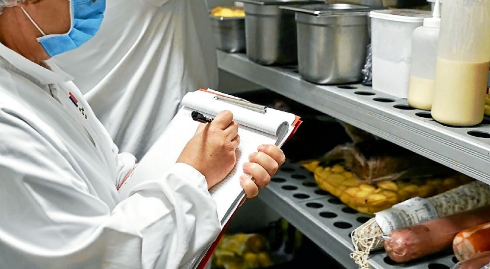 قفصة: أكثر من 440 زيارة تفقد ورفع 55 مخالفة صحية خلال شهر رمضان