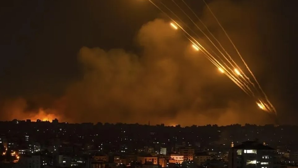 الإسعاف الصهـ.ـيوني : ارتفاع عدد المصابين جراء هجوم صـ.ـاروخي إيـ.ـراني على ديـ.ـمونة إلى 51 شخصًا