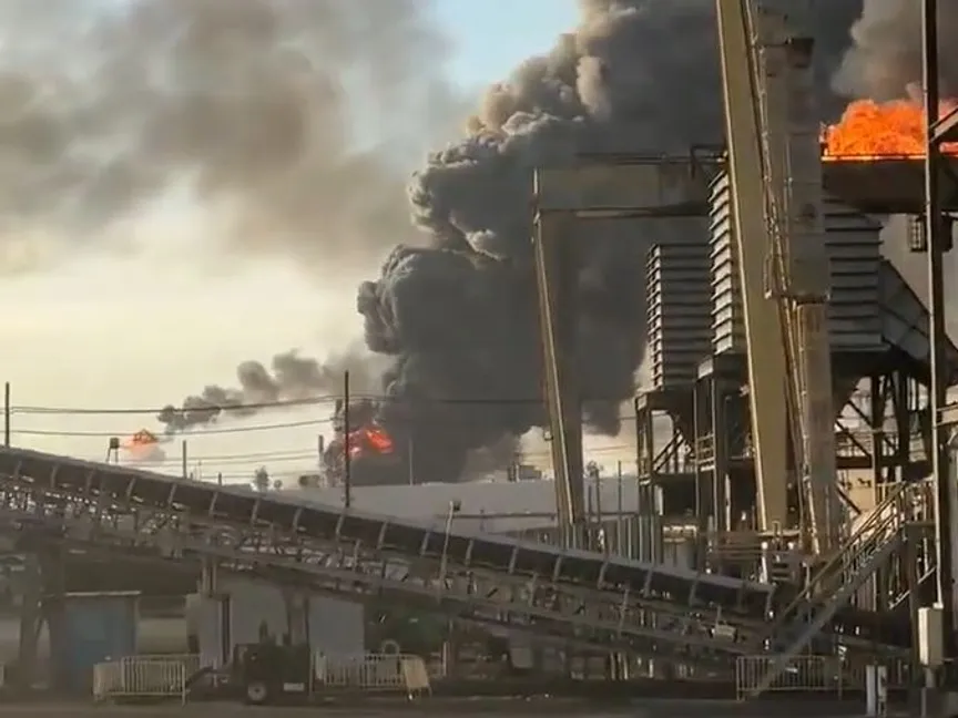 انفجار في مصفاة نفط خام بولاية تكساس الأمريكية