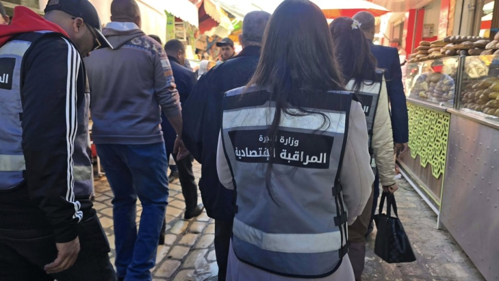 فرق المراقبة الاقتصادية ترفع أكثر من 19 ألف مخالفة خلال شهررمضان وتنفذ 103437 زيارة تفقدية -وزارة التجارة-