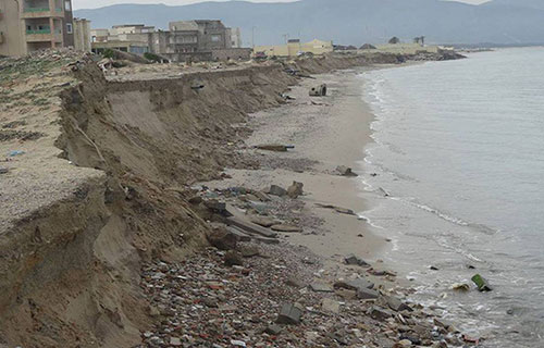 تونس تحتل المرتبة الأولى في قائمة بلدان البحر الأبيض المتوسط الأكثر تضررا من الانجراف البحري.