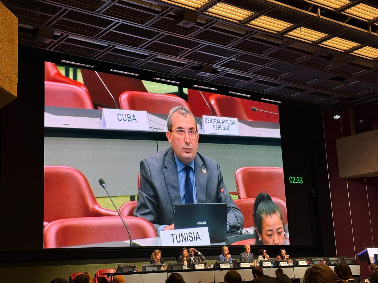 البعثة الدائمة لتونس بجينيف تؤكد التزام تونس بالمبادئ الكونيّة لحماية اللاجئين ورفضها للتوطين المُبطن للمهاجرين غير النظاميين