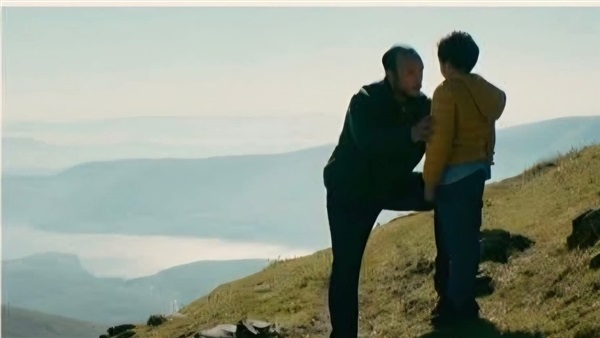 سفارة الجمهورية التونسية بالقاهرة تنظم عرضا للفيلم التونسي " وراء الجبل" يوم 26 مارس 2026 بالمعهد الفرنسي بالمنيرة