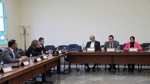 لجنة المالية والميزانية بالبرلمان تناقش القضايا الاقتصادية وبرنامج عملها للفترة القادمة