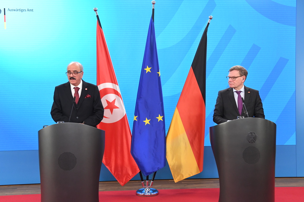 وزير الخارجية يترأس في برلين رفقة نظيره الألماني، جلسة عمل في إطار إحياء الذكرى 70 لإرساء العلاقات الدبلوماسية بين البلدين