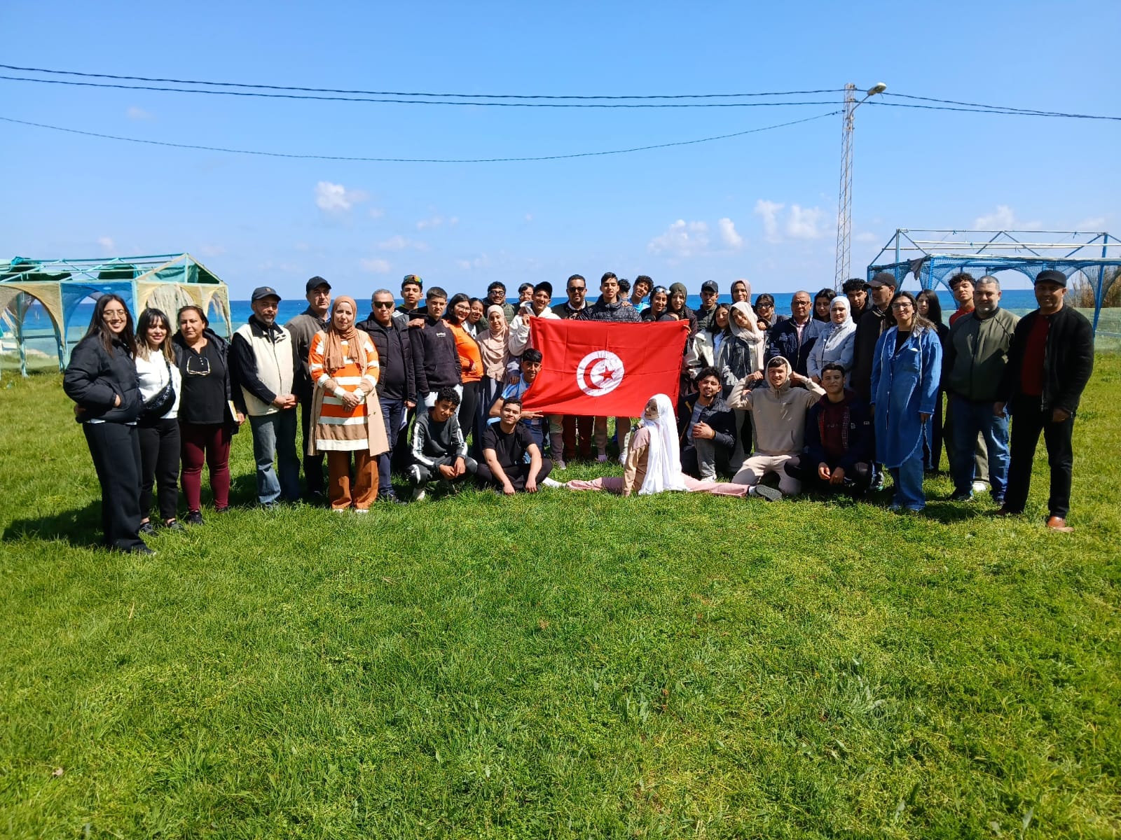 بالشراكة بين الإدارة العامة للشباب والادارة العامة للوقاية والادماج الاجتماعي : انطلاق 06 مخيمات تدريبية لتعزيز المهارات الحياتية والإندماج الإجتماعي للشباب YOUTH-UP