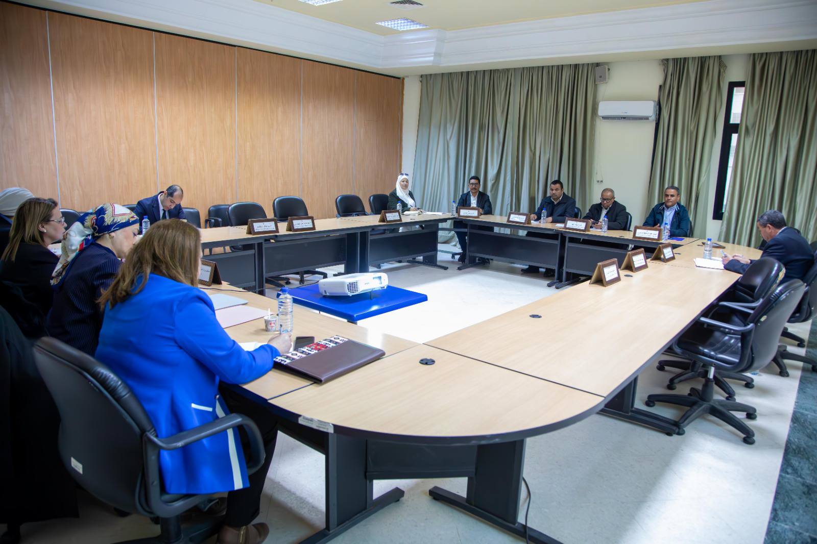 لجنة المخططات التنموية تستمع إلى مقترحات وزارة الأسرة حول مشروع المخطط التنموي 2030-2026