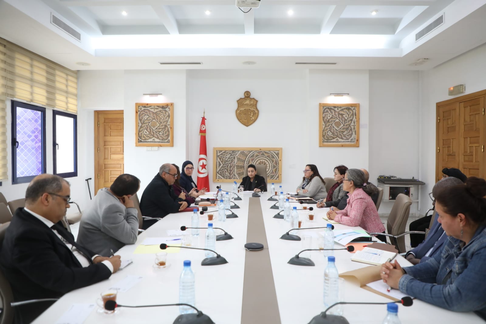 وزيرة الشؤون الثقافية: جلسة عمل حول سير عدد من المؤسسات و المنشآت العمومية