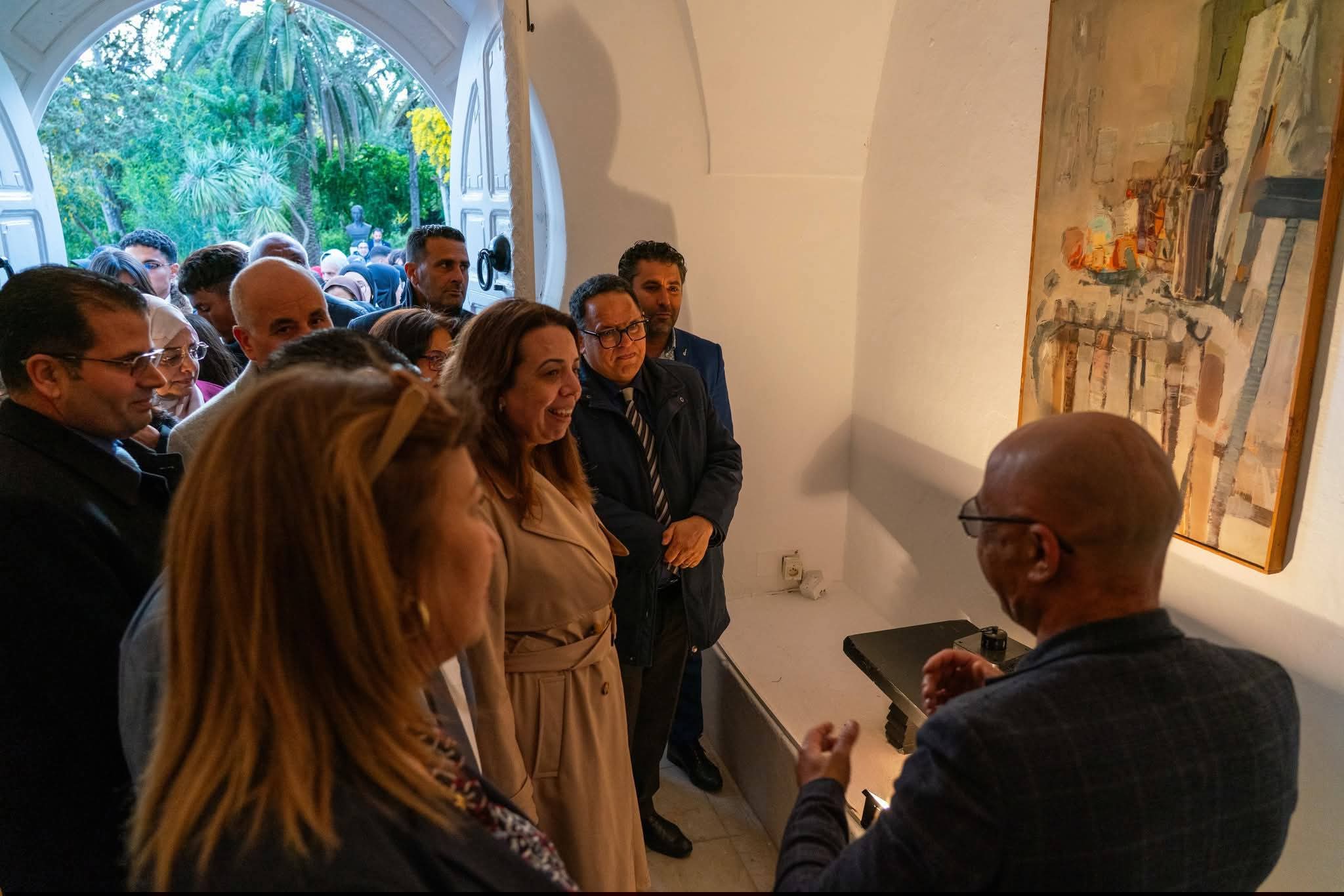 افتتاح الدورة الخامسة للمسابقة الوطنية لنوادي الفنون التشكيلية بدور الثقافة والمركبات الثقافية.