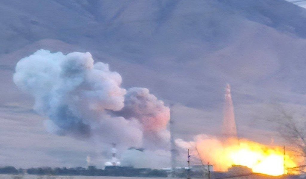 استهداف مصنع لإنتاج الكعكة الصفراء وسط إيران