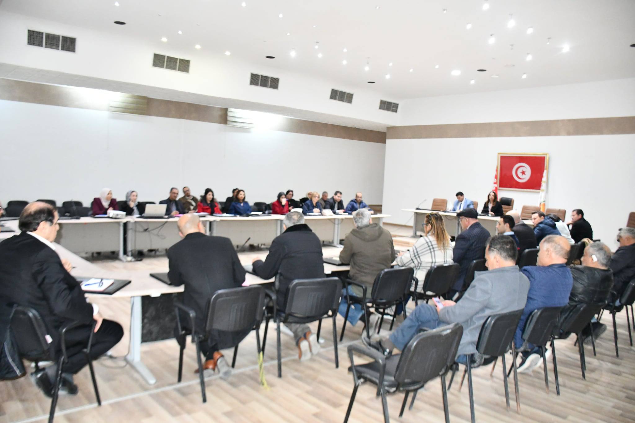 نابل: متابعة موسم جني الزهر لسنة 2026.