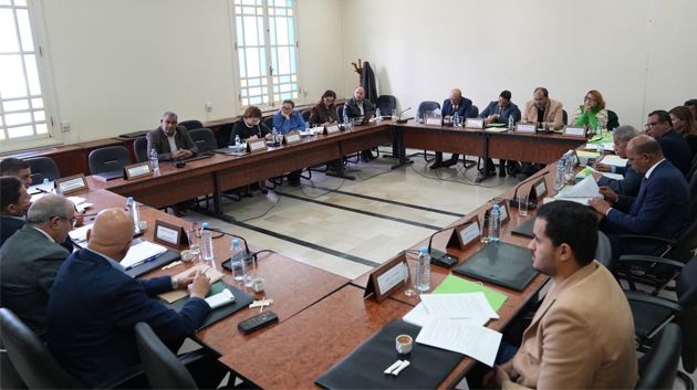 لجنة التشريع العام تستمع الى هيئة المحامين حول مقترحي قانوني المحكمة الدستورية و تنقيح وإتمام المرسوم 54