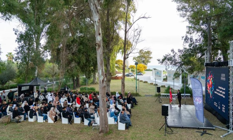 افتتاح الدورة الخامسة للمسابقة الوطنية لنوادي الفنون التشكيلية بدور الثقافة والمركبات الثقافية