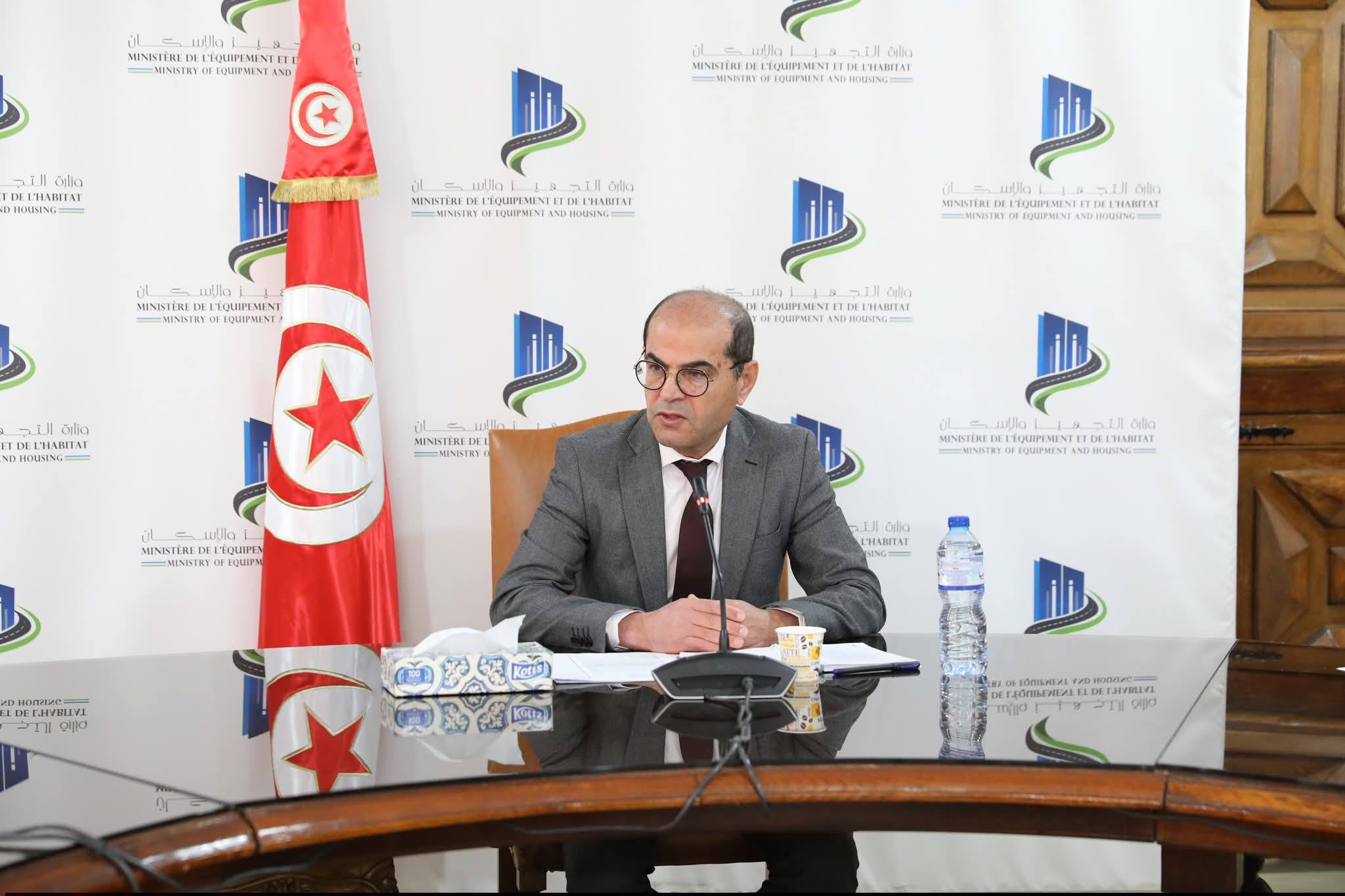 وزير التجهيز يوصي بالتسريع في استصدار النصوص التطبيقية لقانون البنايات المتداعية للسقوط