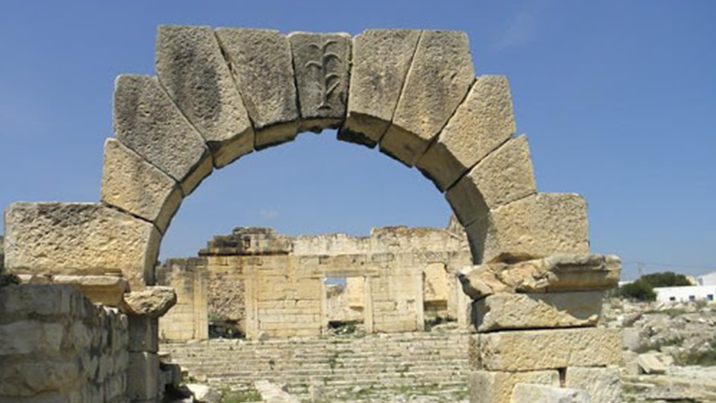 تظاهرة "أطفال مبدعون من الذاكرة الى الخيال" تحط الرحال بالموقع الاثري عين طبرنق في اطار تعميق العلاقة بين الطفل والتراث