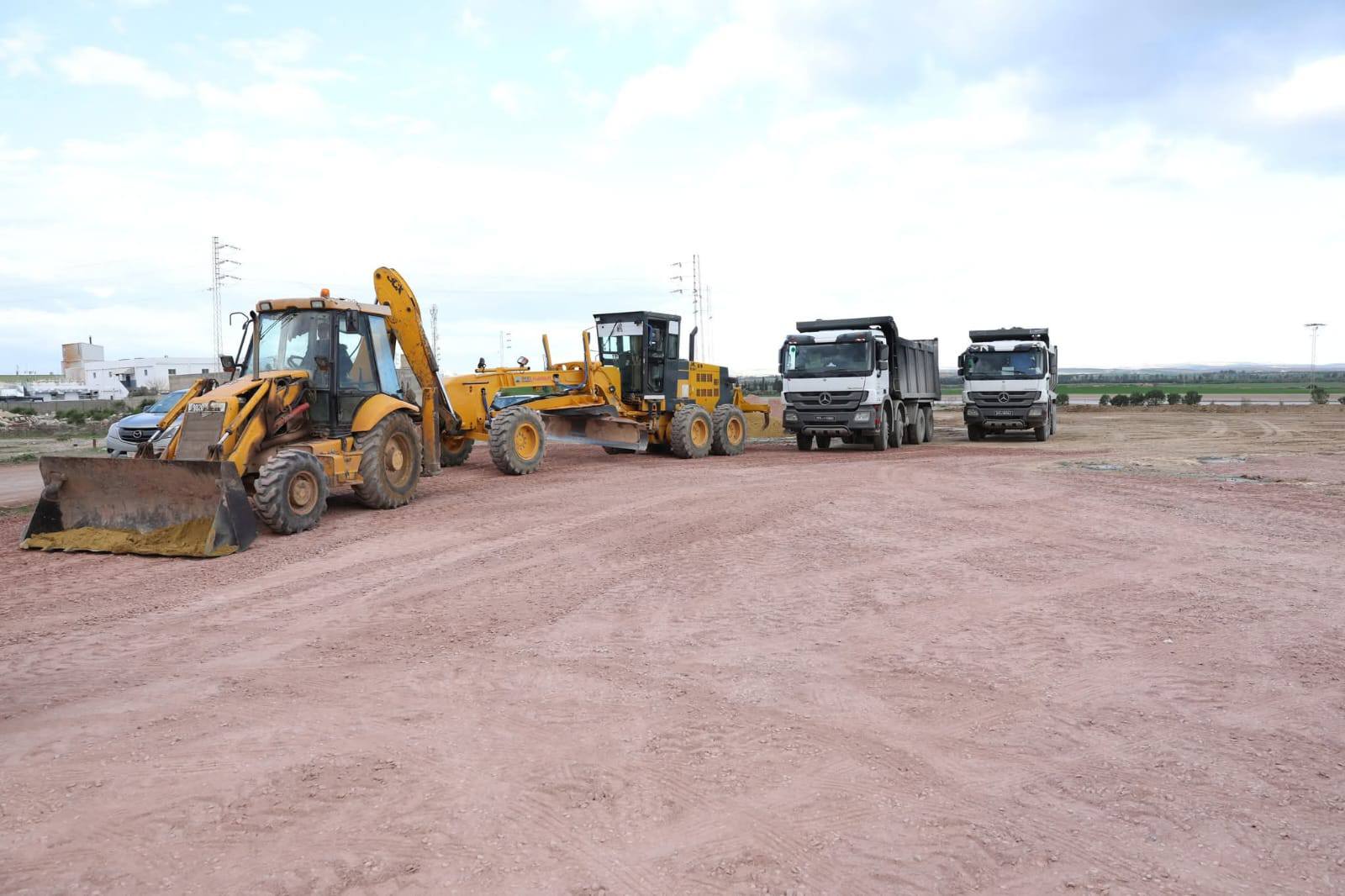 وزير التجهيز: 18 مليون دينار لاقتناء معدات وتجديد آليات مجابهة الطوارئ