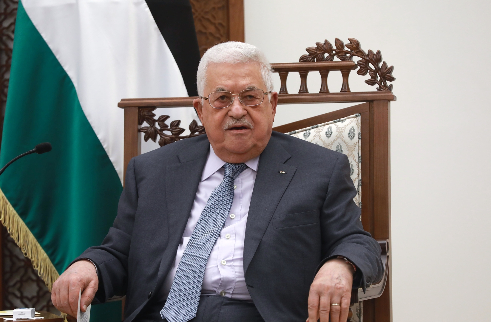 الرئاسة الفلسطينية تعرب عن رفضها وإدانتها لإقرار سلطات الاحتلال الصهيوني قانون إعدام الأسرى