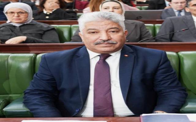 وزير التشغيل: تخصيص اعتمادات مالية بقيمة 95 مليون دينار لتمويل الشركات الأهلية في اطار تنفيذ قوانين المالية من سنة 2023 الى 2026