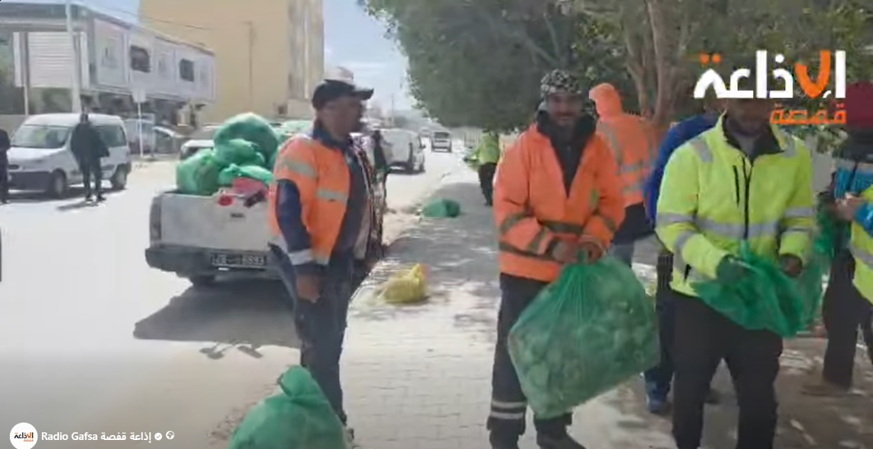  انطلاق الحملة الوطنية للنظافة بولاية قفصة ببلديتي القصر ولالة