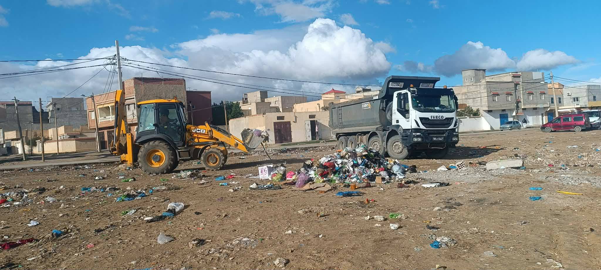 القصرين: حملة نظافة استثنائية لإزالة النقاط السوداء بمشاركة مختلف المصالح