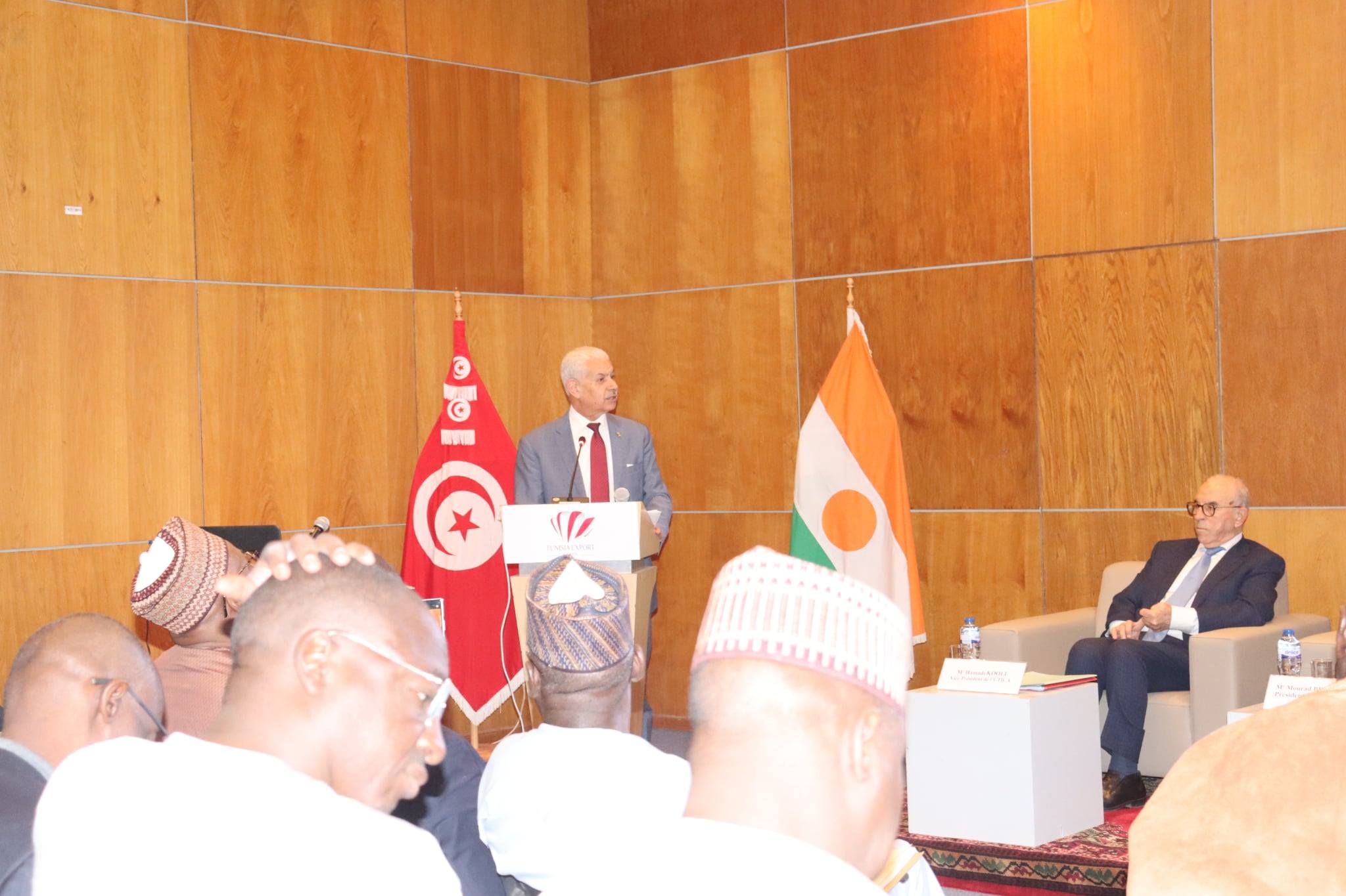 تونس تطلق مشروع المعبر البري القاري لربط رأس جدير بدول جنوب الصحراء