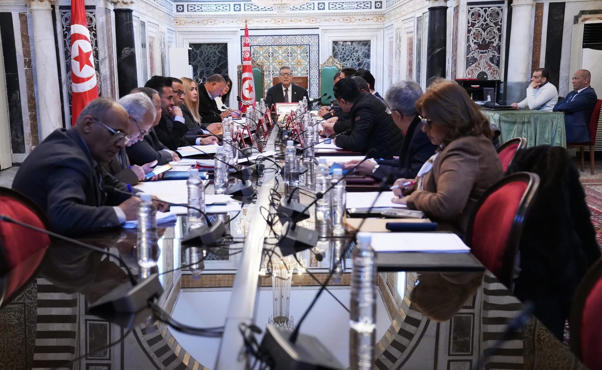 مكتب البرلمان: جلسات عامة للحوار مع 4 وزراء وتوجيه 48 سؤالا إلى عدد من أعضاء الحكومة