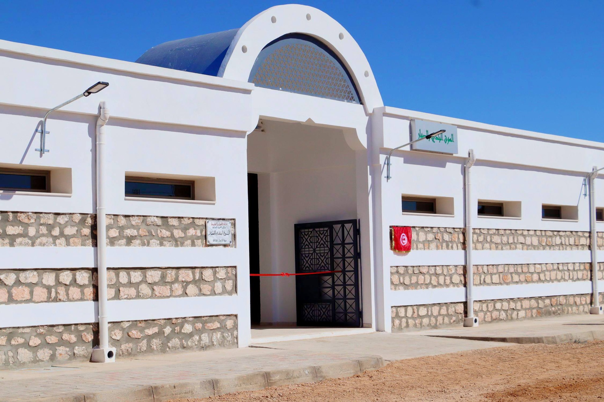 تدشين السوق البلدي بالصمار 